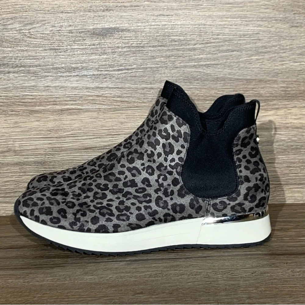 Kenneth Cole Reaction Cameron Chelsea Black and Gray Leopard Slip-on Sneaker 9 - Picture 3 of 10